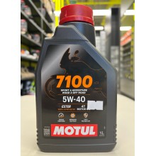 Масло Motul 7100 5W40 4T моторное, 100% синтетическое для четырехтактных двигателей мотоциклов, 1 литр 113197